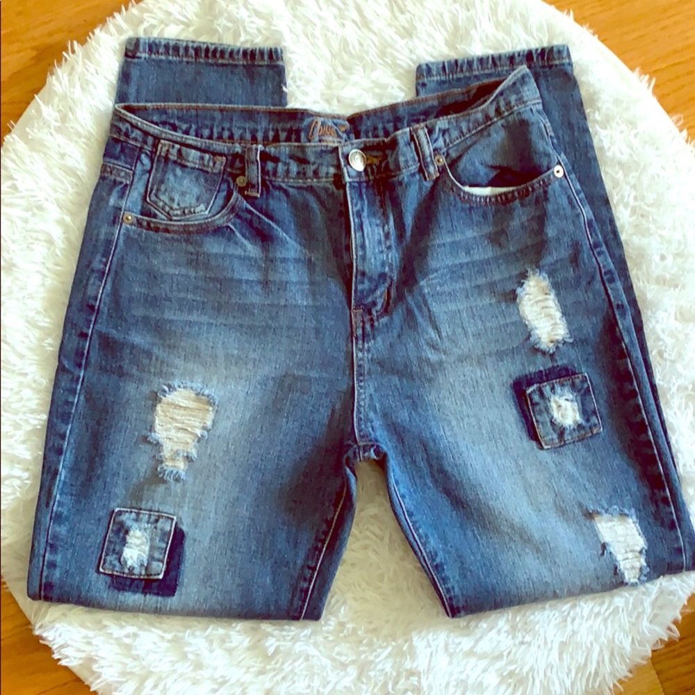 ChiQle Denim Architect Women’s Distressed Jeans